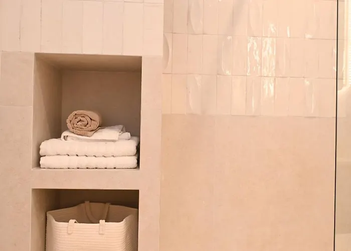 Elvira's Kalymnos Town